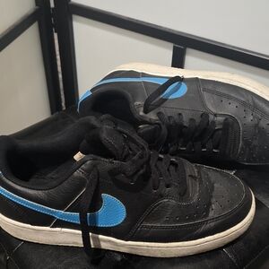Nike Men's Black and Blue Sneakers